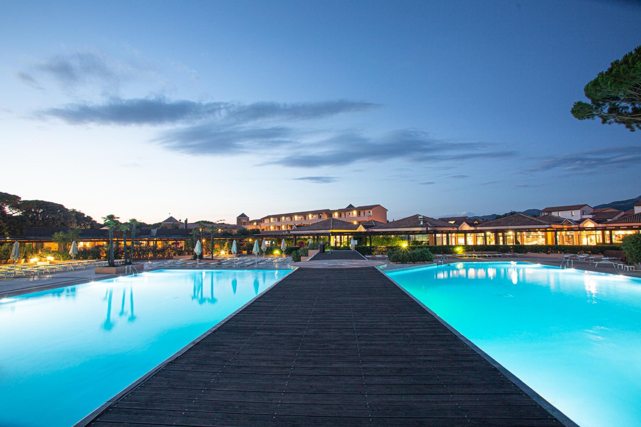 Garden Toscana Resort San Vincenzo Bagian luar foto