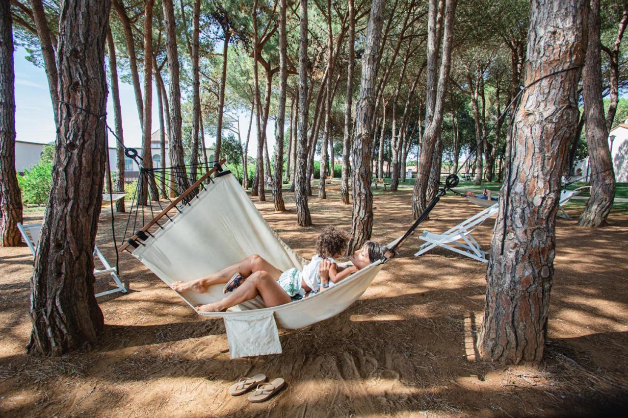 Garden Toscana Resort San Vincenzo Bagian luar foto